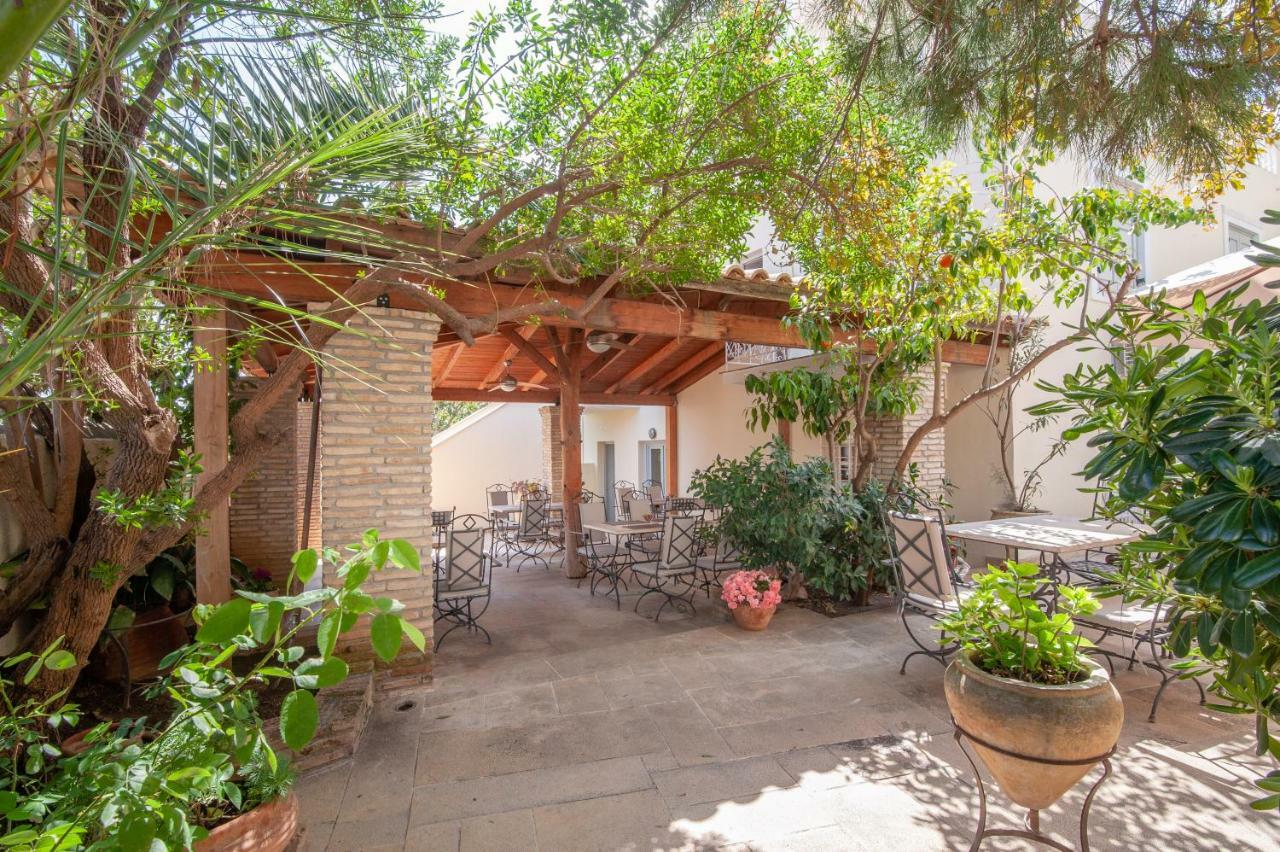 Mimoza Hotel Spetses Town Bagian luar foto