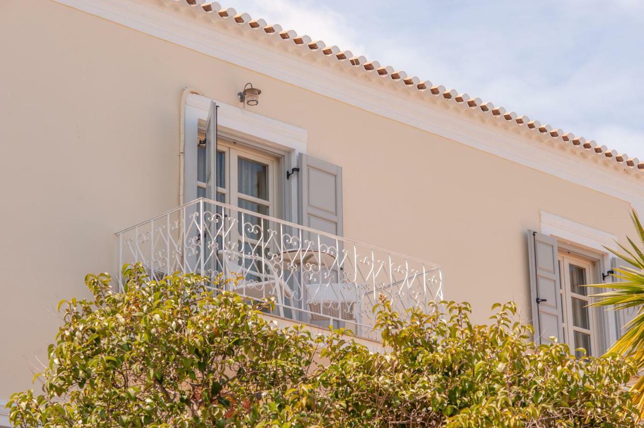 Mimoza Hotel Spetses Town Bagian luar foto