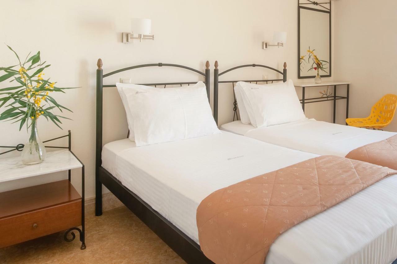 Mimoza Hotel Spetses Town Bagian luar foto